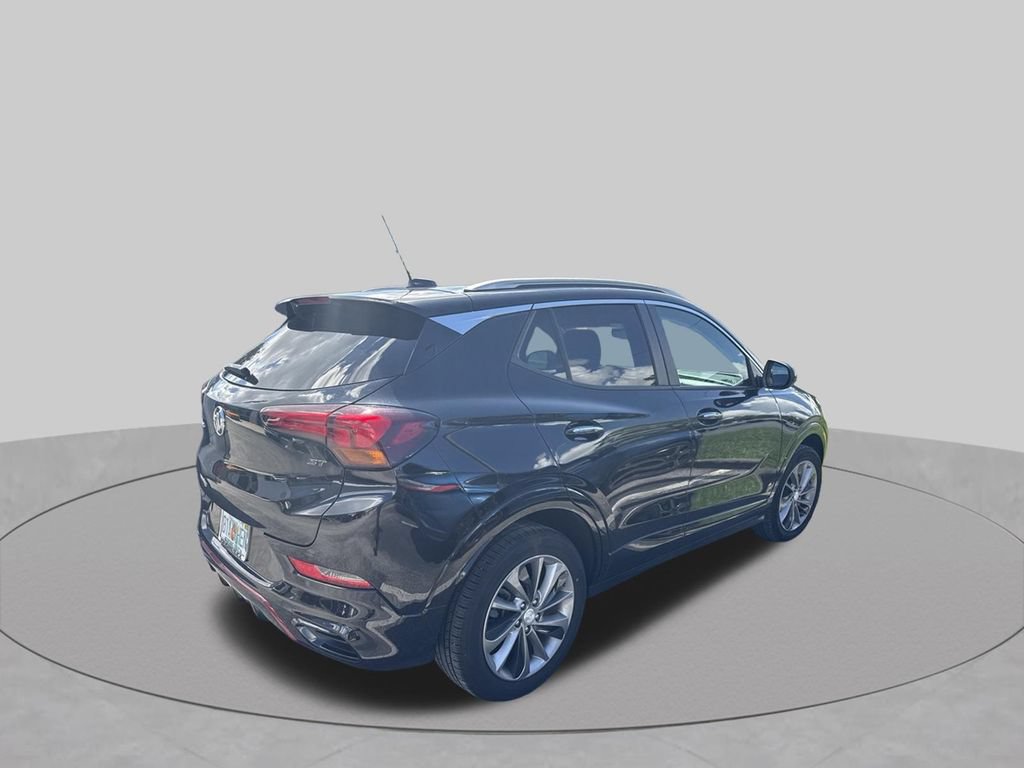 Used 2023 Buick Encore GX Select w/ Sport Touring Package FWD image 7