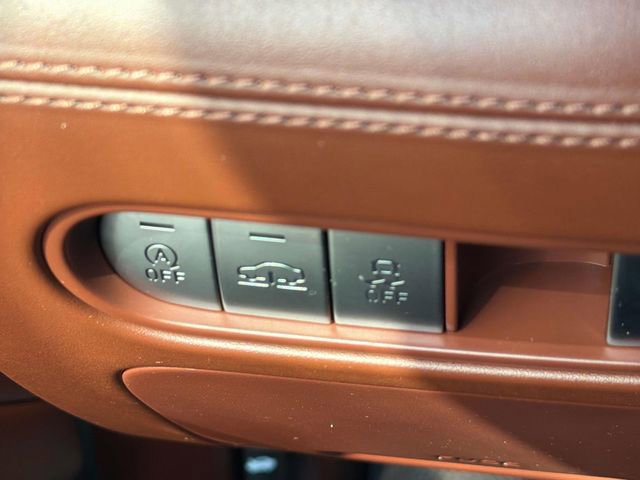 Used 2023 Genesis G90 3.5T image 24