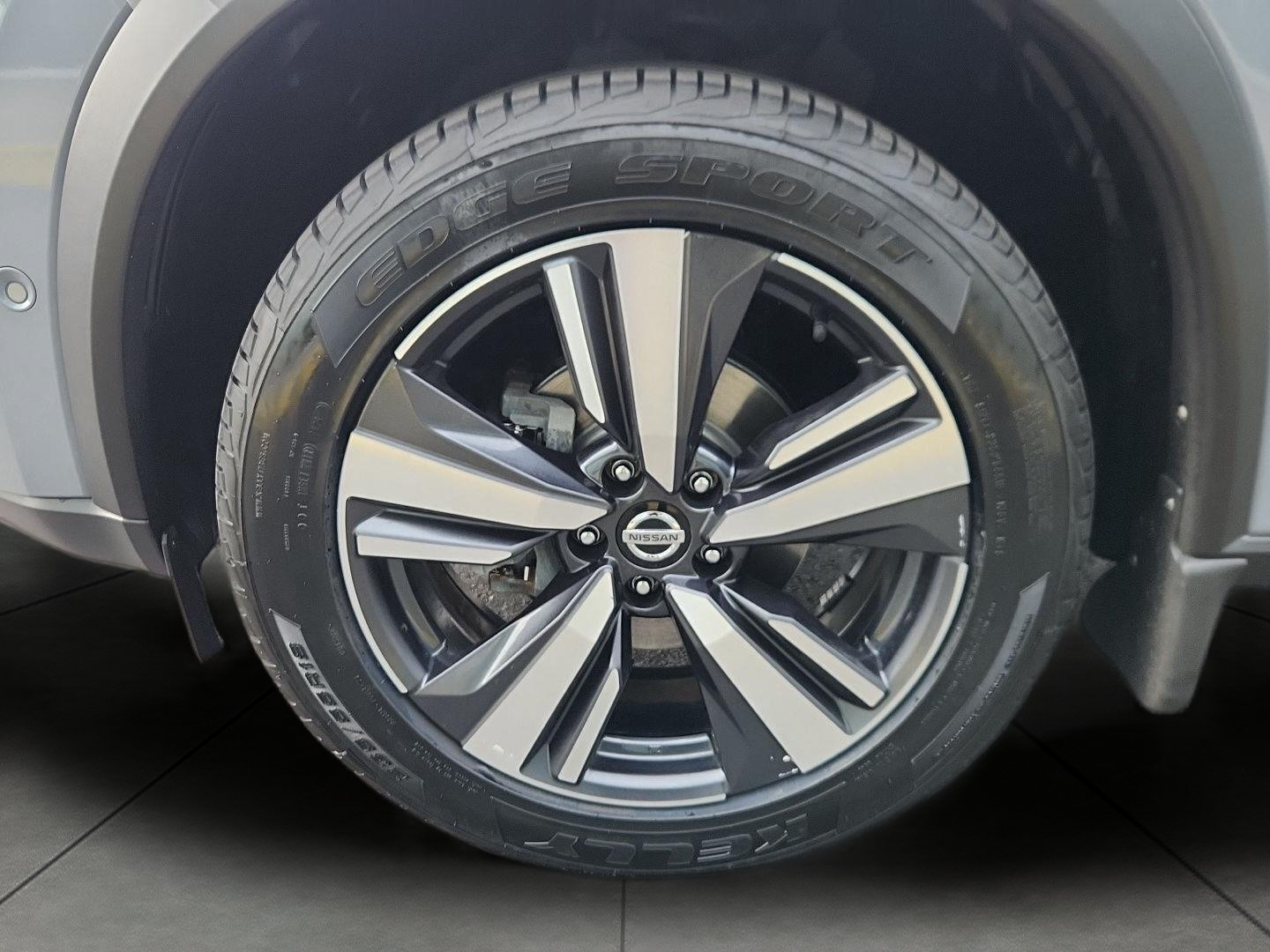 Used 2021 Nissan Rogue Platinum AWD/4WD image 7