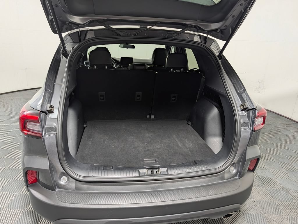 Certified 2025 Ford Escape ST-Line FWD image 6