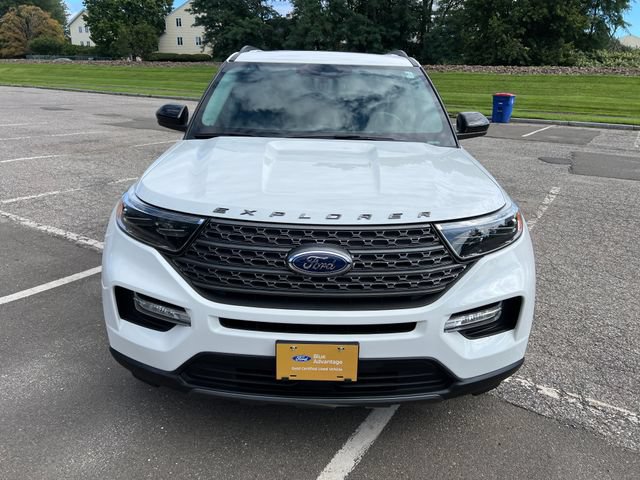 Certified 2023 Ford Explorer XLT w/ Equipment Group 202A AWD/4WD image 3