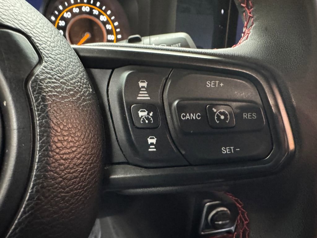 Used 2024 Jeep Wrangler Unlimited Rubicon AWD/4WD image 23