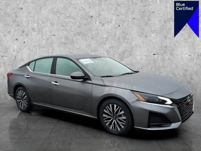 Used 2023 Nissan Altima 2.5 SV