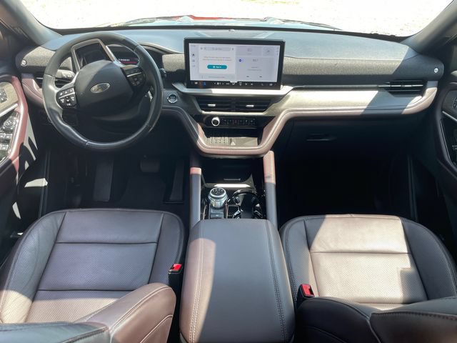 Certified 2025 Ford Explorer Platinum w/ Ultimate Package AWD/4WD image 25