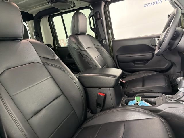 Used 2023 Jeep Gladiator Sport image 16