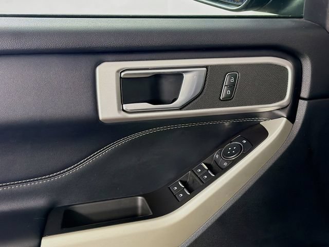 Certified 2021 Ford Explorer XLT RWD image 21