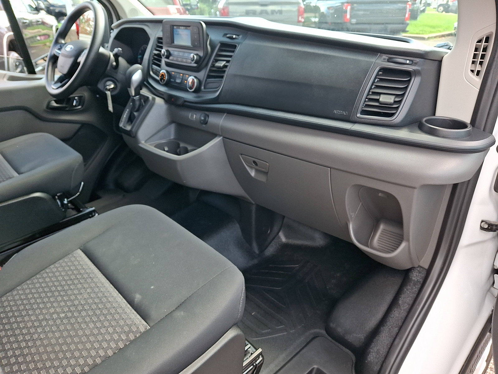 Certified 2025 Ford Transit 250 Low Roof w/ Exterior Upgrade Package RWD image 13