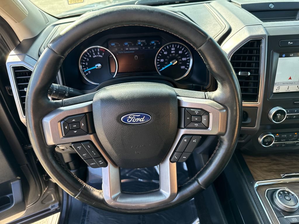 Certified 2019 Ford Expedition Platinum image 16