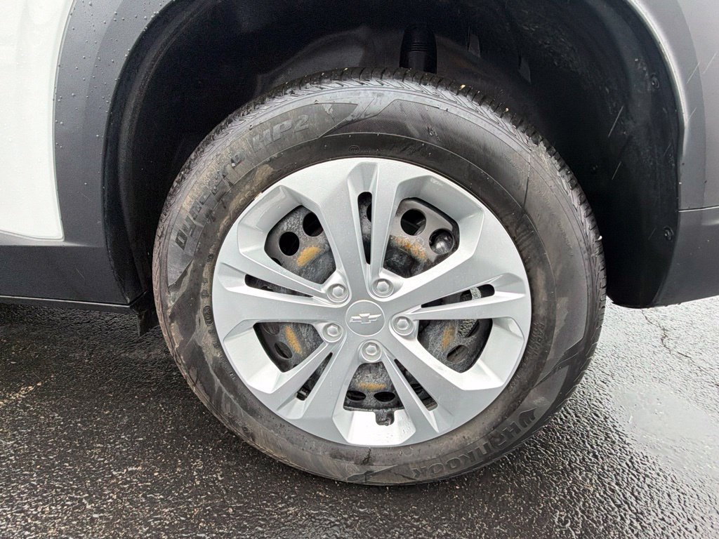 Used 2024 Chevrolet Trax LS FWD image 53
