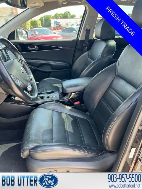 Certified 2019 Kia Sorento SX w/ SX Touring Package FWD image 7