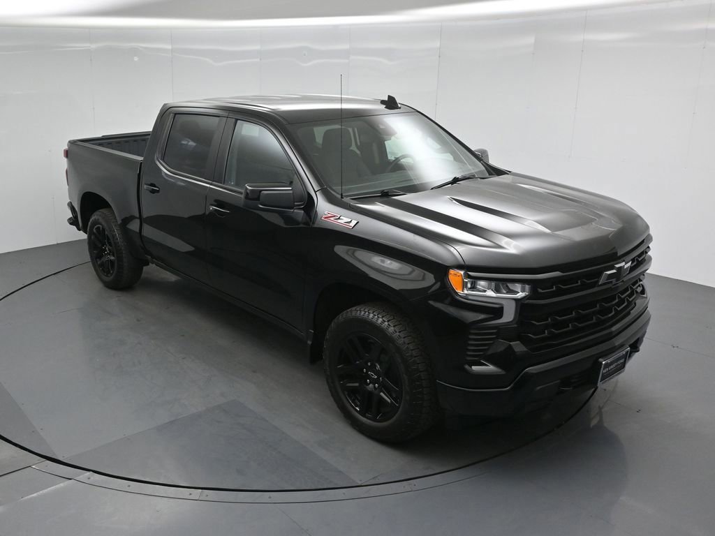 Used 2024 Chevrolet Silverado 1500 RST w/ Z71 Off-Road Package image 4