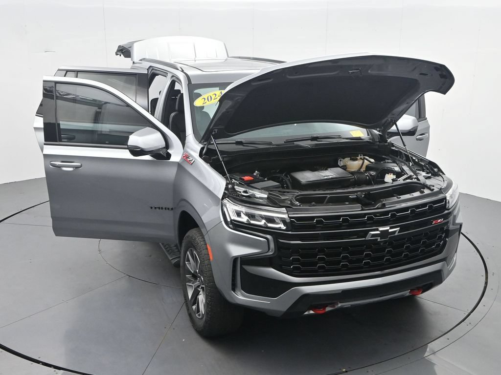 Used 2024 Chevrolet Tahoe Z71 w/ Luxury Package AWD/4WD image 47