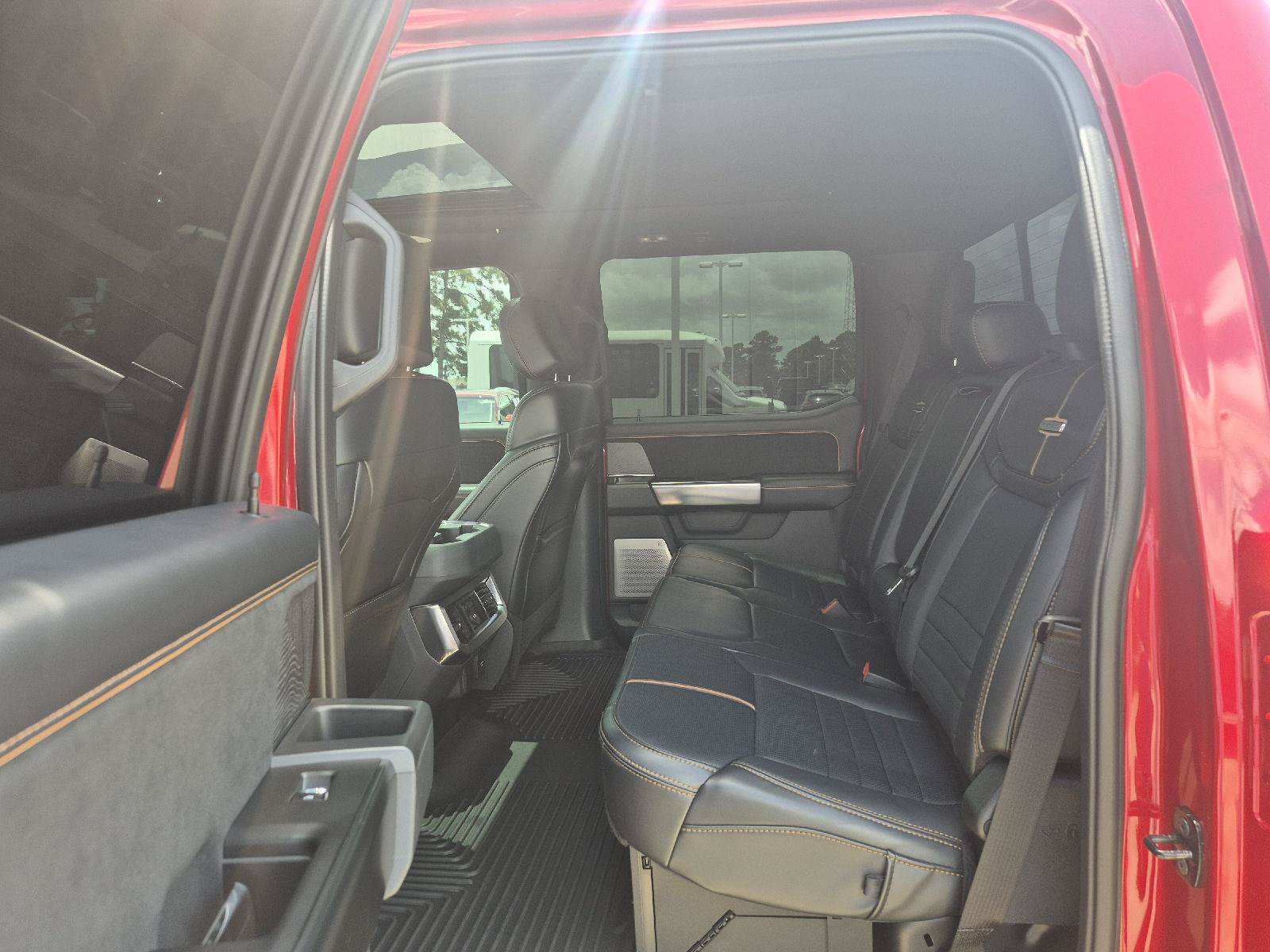 Certified 2024 Ford F350 Platinum w/ FX4 Off-Road Package AWD/4WD image 13