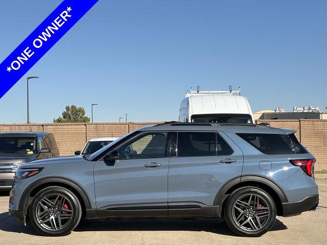 Certified 2025 Ford Explorer ST image 3