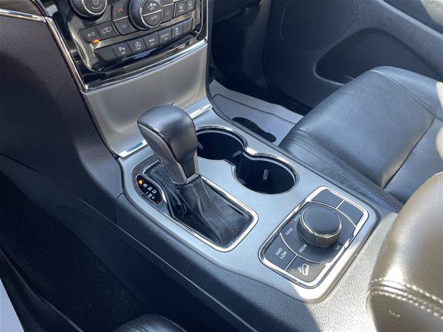 Used 2020 Jeep Grand Cherokee Limited AWD/4WD image 30