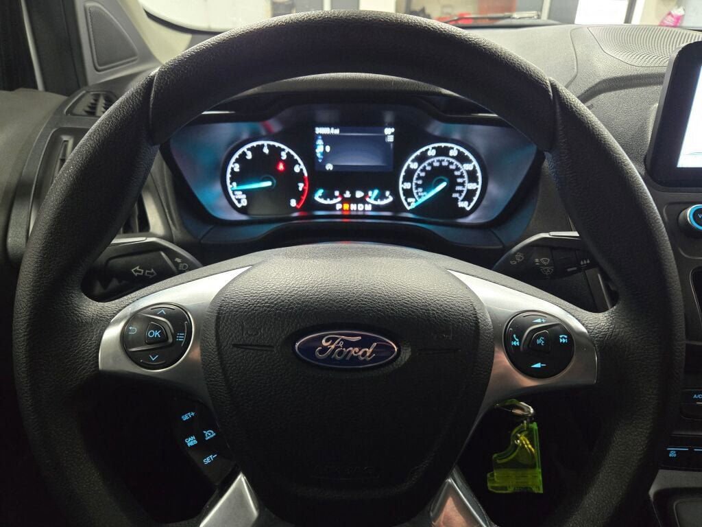 Certified 2022 Ford Transit Connect XL image 34