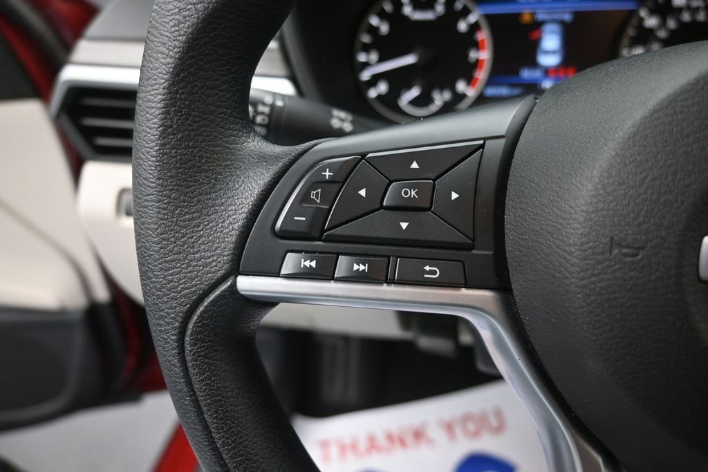 Used 2025 Nissan Altima 2.5 SV FWD image 28