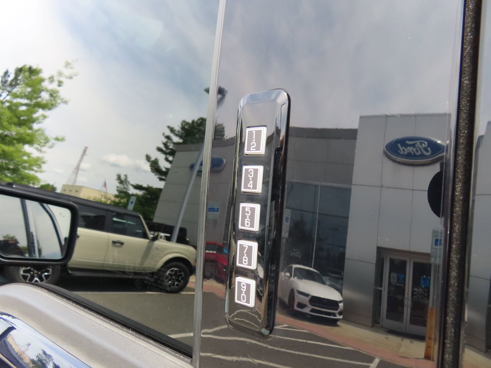Certified 2023 Ford F150 Raptor AWD/4WD image 12