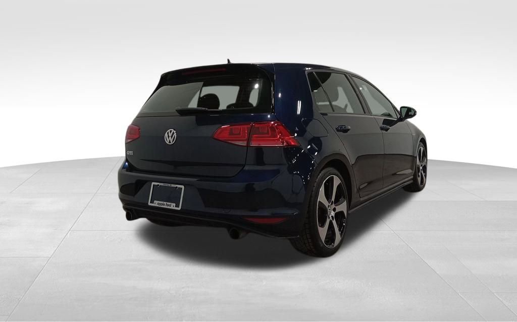 Used 2017 Volkswagen Golf S image 6