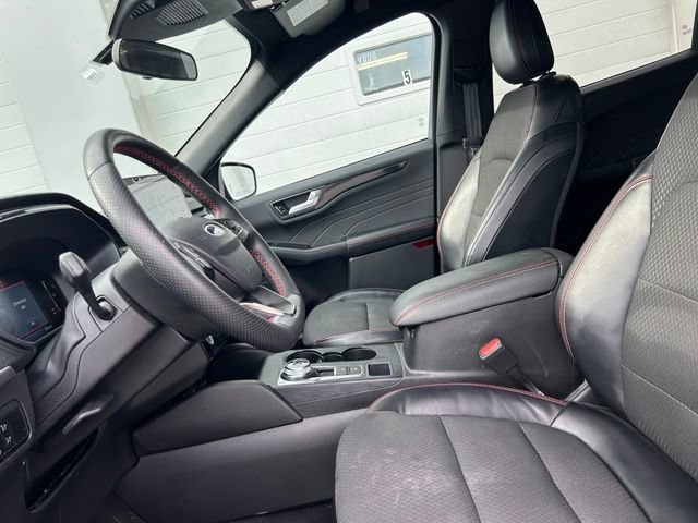 Certified 2023 Ford Escape ST-Line w/ Equipment Group 301A FWD image 8