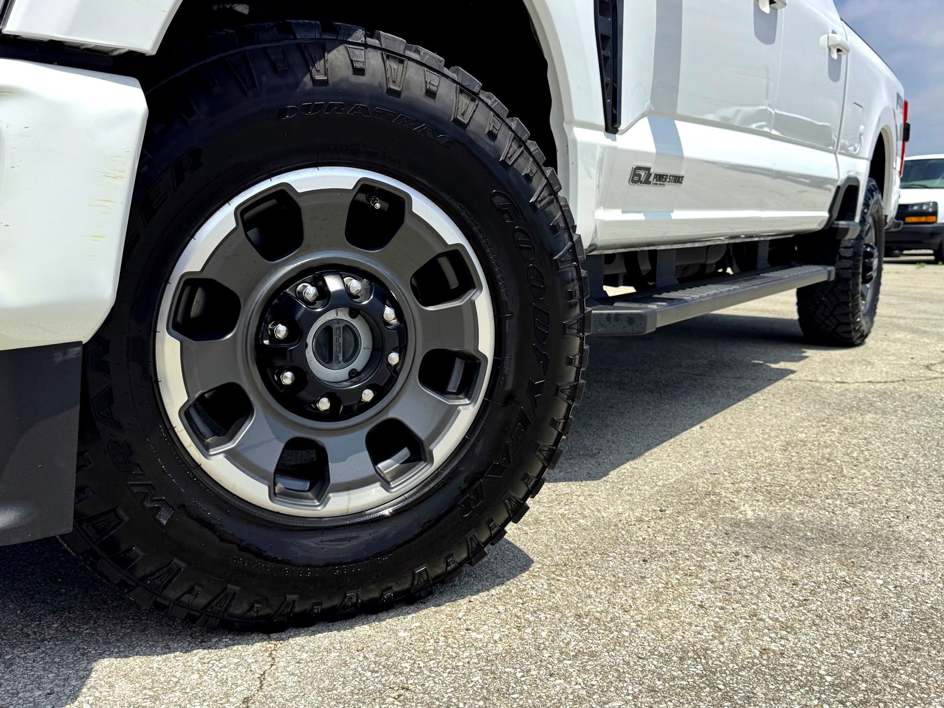 Certified 2024 Ford F250 Lariat w/ Lariat Ultimate Package AWD/4WD image 2