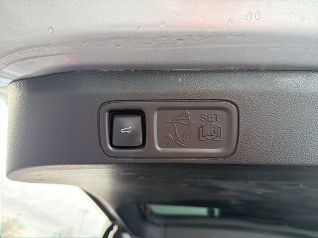 Certified 2020 Ford Expedition Max XLT w/ Equipment Group 202A image 9