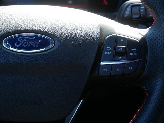 Certified 2025 Ford Escape ST-Line AWD/4WD image 19
