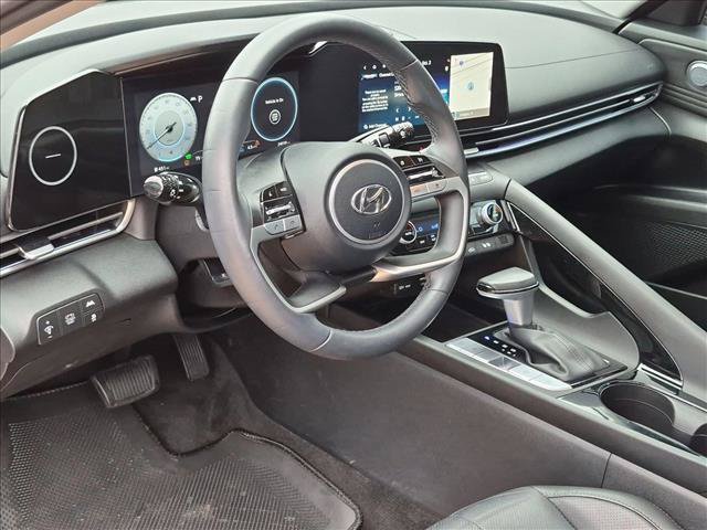 Used 2023 Hyundai Elantra Limited FWD image 10