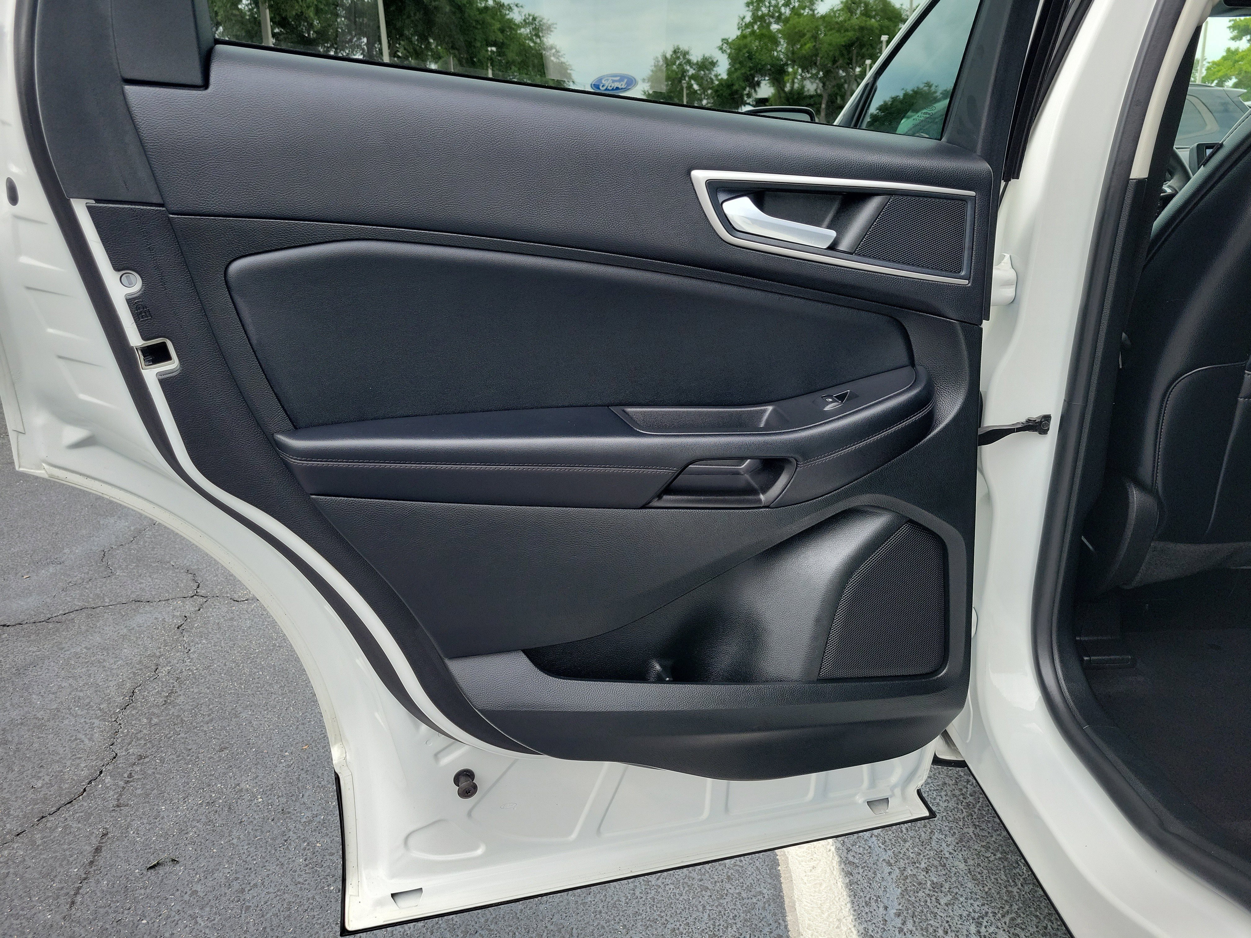 Certified 2022 Ford Edge SEL w/ Convenience Package AWD/4WD image 11