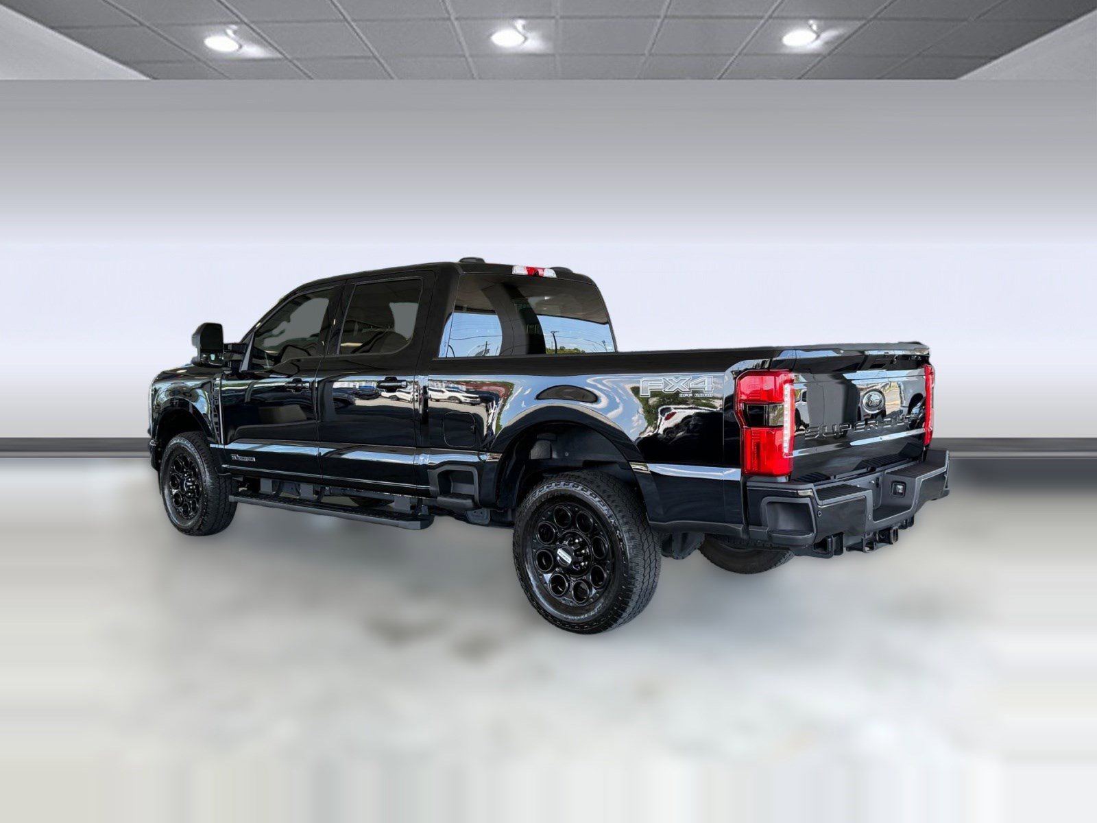 Certified 2025 Ford F250 XLT w/ Black Appearance Package AWD/4WD image 3
