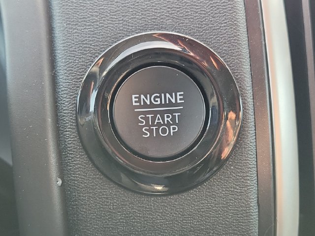 Certified 2025 Ford Expedition Active AWD/4WD image 21