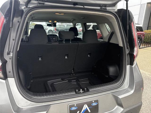 Used 2024 Kia Soul LX w/ Option Group 015 FWD image 26