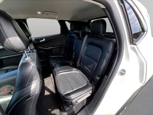 Certified 2024 Ford Escape Platinum AWD/4WD image 24