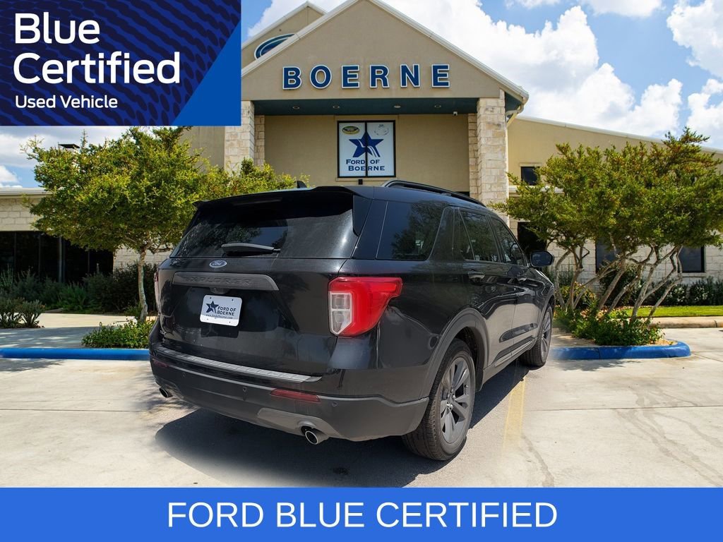 Certified 2023 Ford Explorer XLT w/ Equipment Group 202A RWD image 5