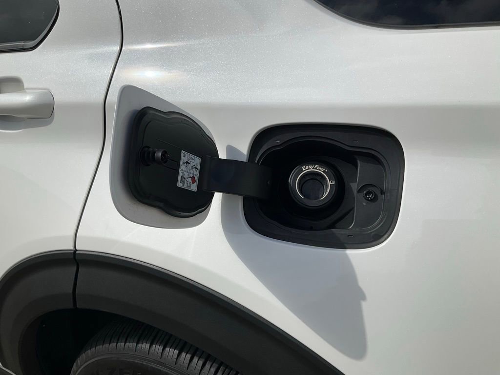 Certified 2022 Ford Explorer XLT w/ Equipment Group 202A image 35