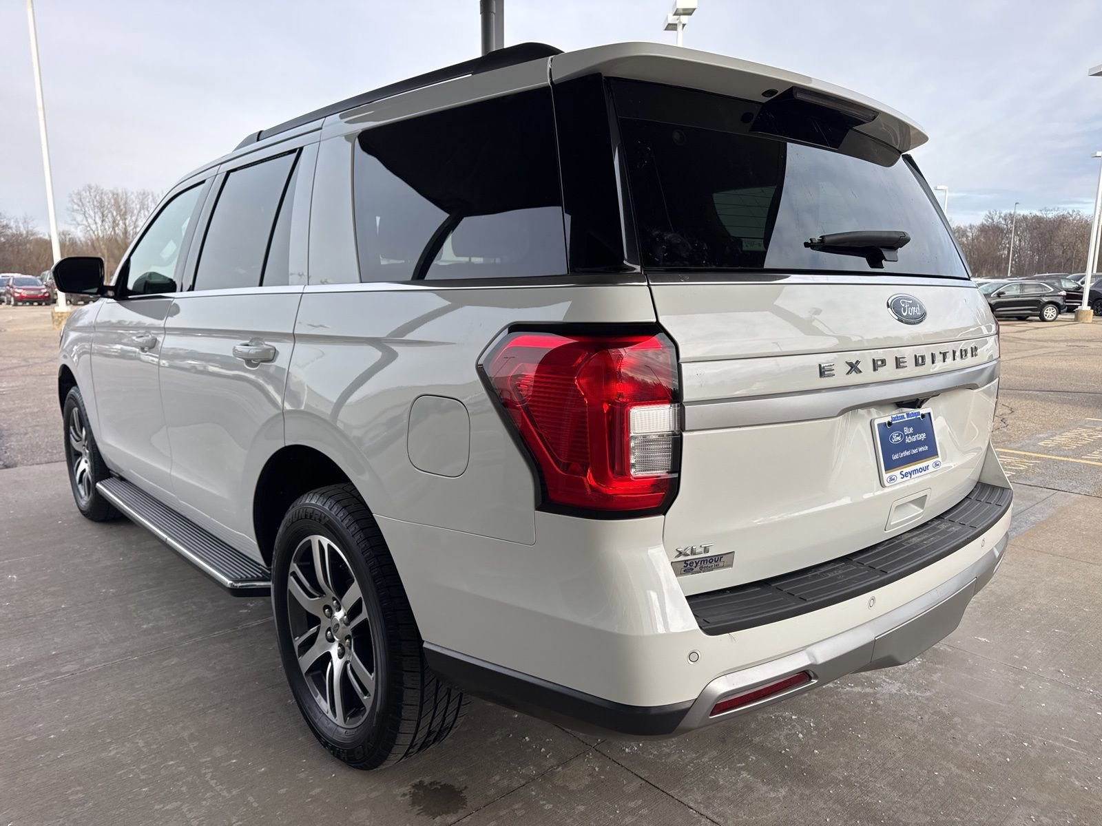 Certified 2022 Ford Expedition XLT image 6