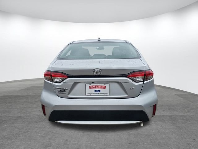 Used 2021 Toyota Corolla LE image 5