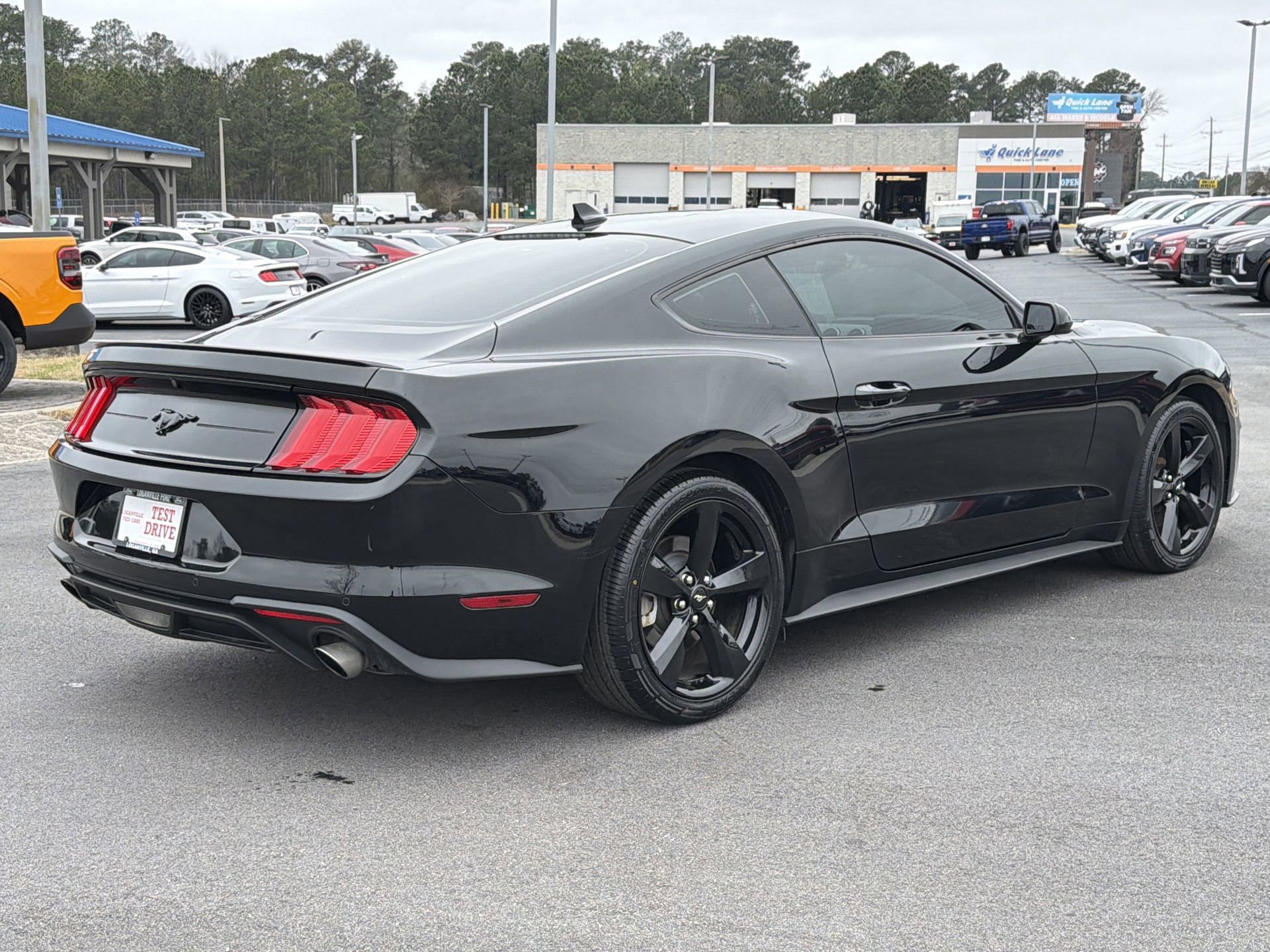 Certified 2022 Ford Mustang Premium w/ Black Accent Package image 4