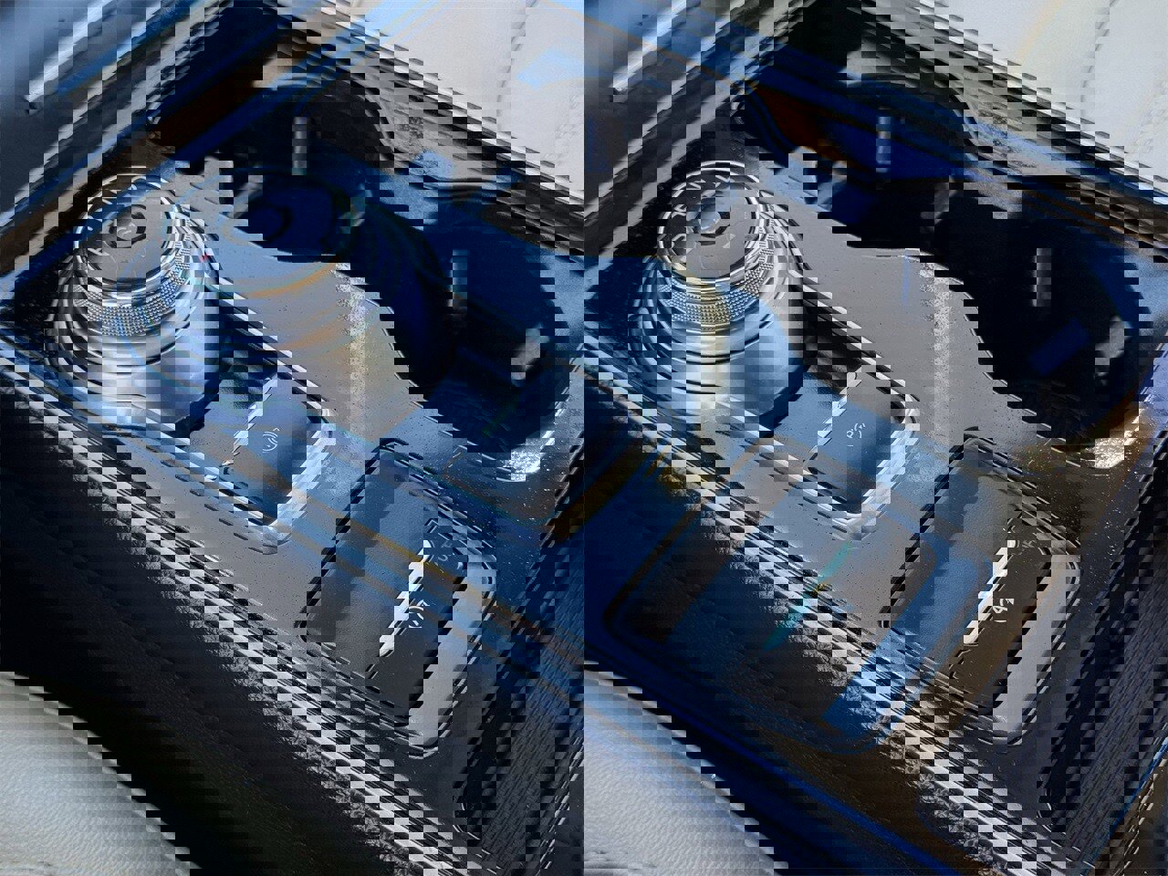 Certified 2019 Ford Edge SEL w/ Equipment Group 201A image 20