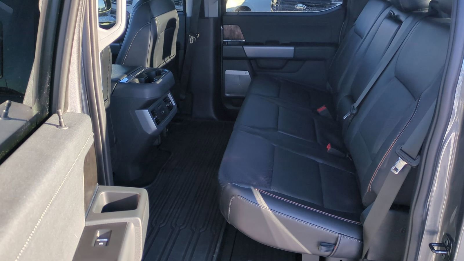 Certified 2024 Ford F250 Lariat w/ Lariat Ultimate Package image 20