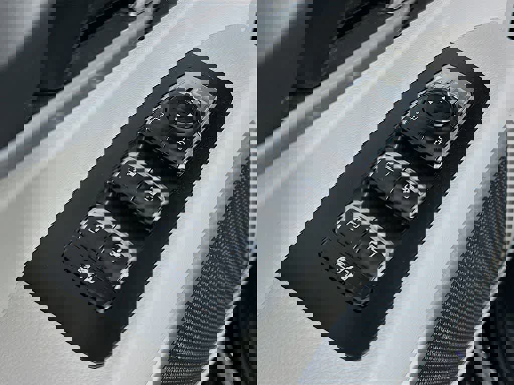 Used 2021 Kia Telluride S image 28