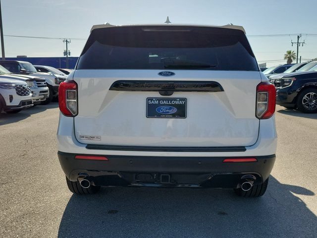 Certified 2022 Ford Explorer ST-Line w/ Class IV Trailer Tow Package RWD image 5