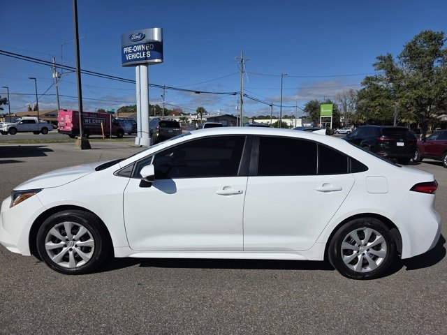 Used 2024 Toyota Corolla LE image 5