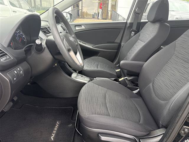 Used 2017 Hyundai Accent SE FWD image 4