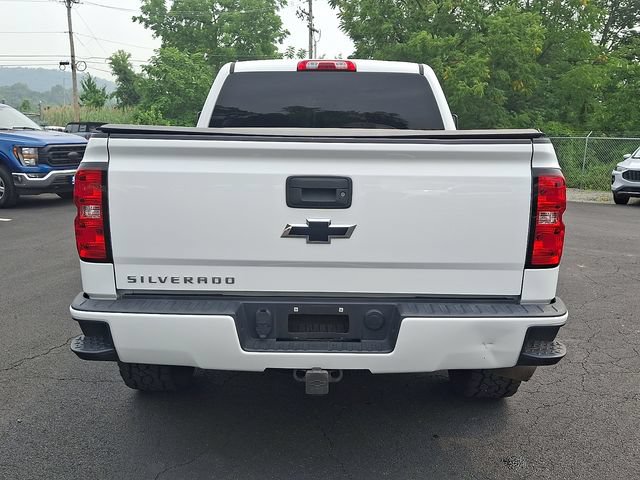 Used 2018 Chevrolet Silverado 1500 Custom w/ Custom Value Package AWD/4WD image 11