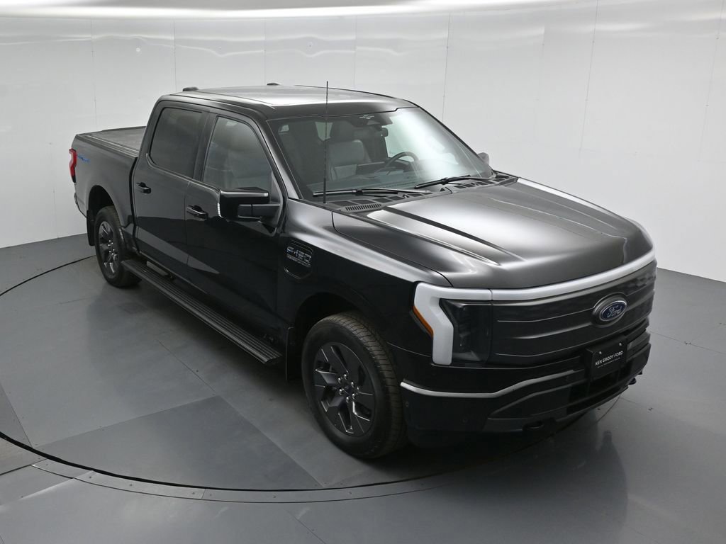 Certified 2023 Ford F150 Lightning Lariat w/ Equipment Group 511A High image 4