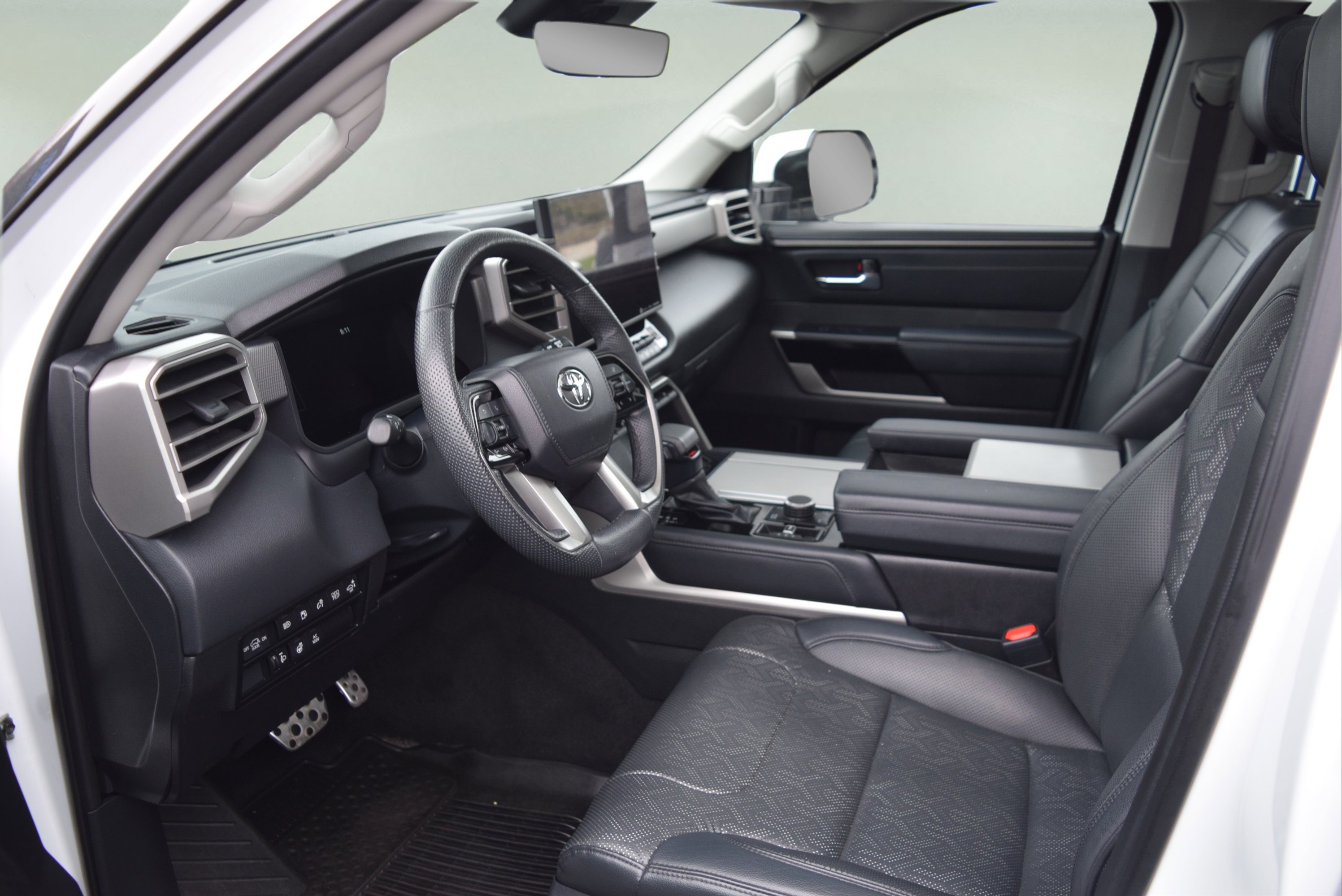 Used 2023 Toyota Sequoia Limited w/ TRD Off-Road Package AWD/4WD image 14