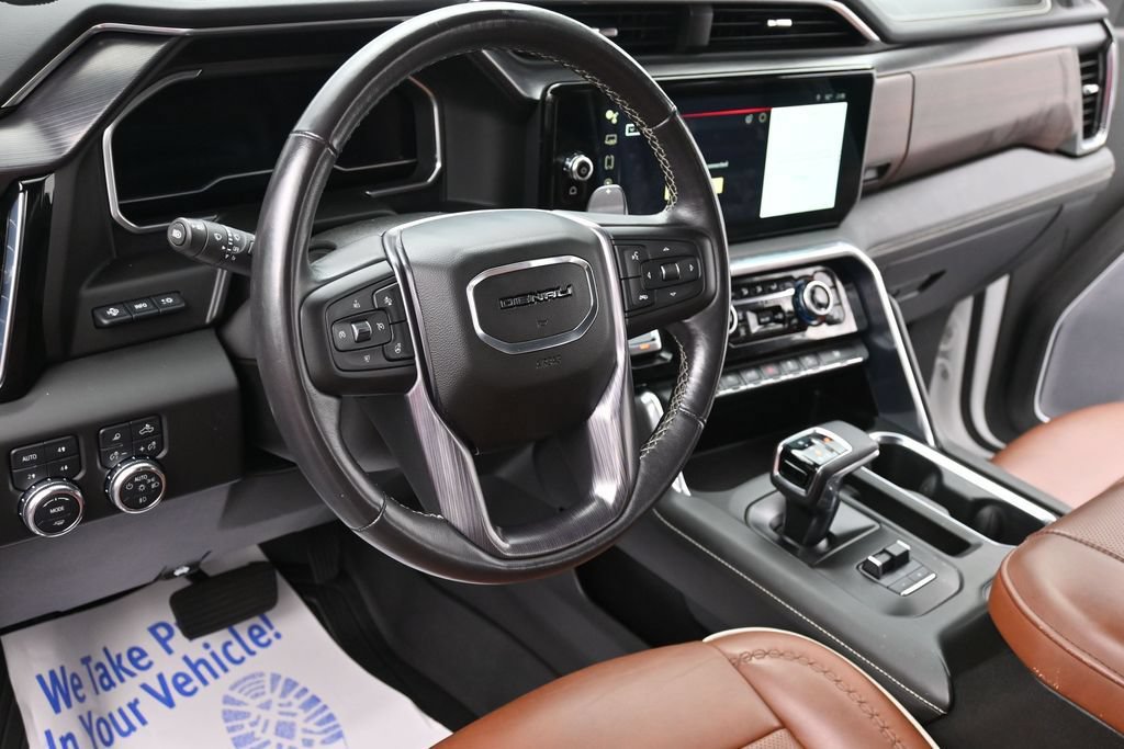 Used 2023 GMC Sierra 1500 Denali Ultimate AWD/4WD image 17
