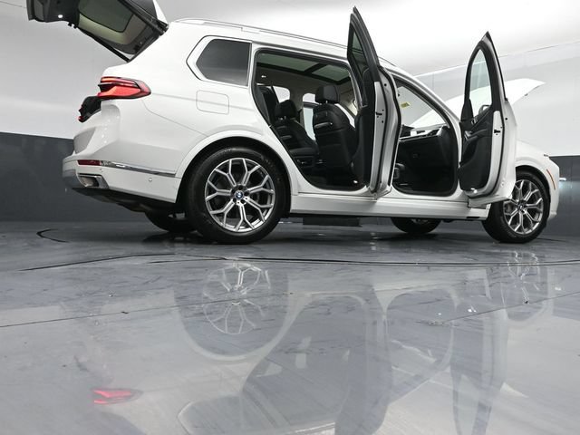 Used 2023 BMW X7 xDrive40i AWD/4WD image 58