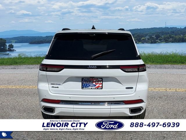 Used 2024 Jeep Grand Cherokee Overland w/ Luxury Tech Group IV AWD/4WD image 4